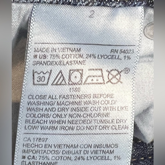 ✨3 for $10✨ OLD NAVY High Rise Slouchy Straight Secret-Slim Pockets Size 2 - Picture 13 of 14